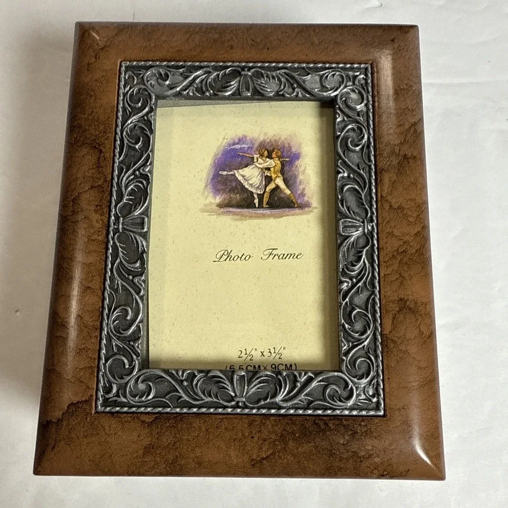 Vintage Jewelry‎ Box With Photo Frame Hinged Walnut Finish 5.5x4.5